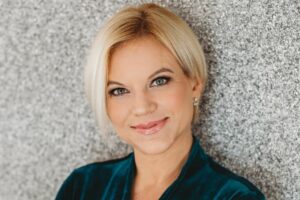 Professor Renata Schoeman